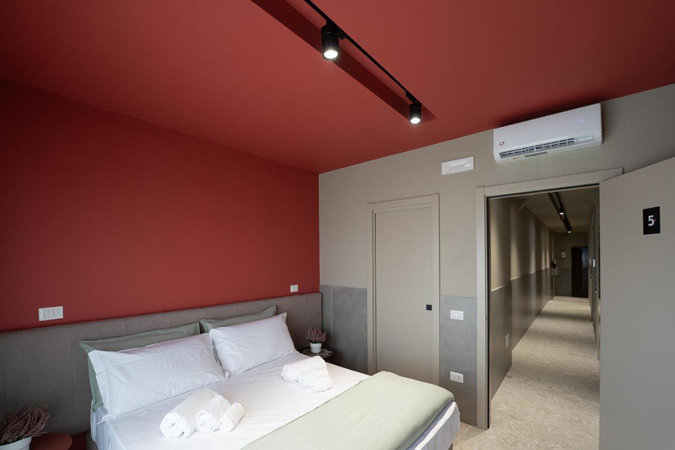 Mia Suites Porto Naples Exterior photo