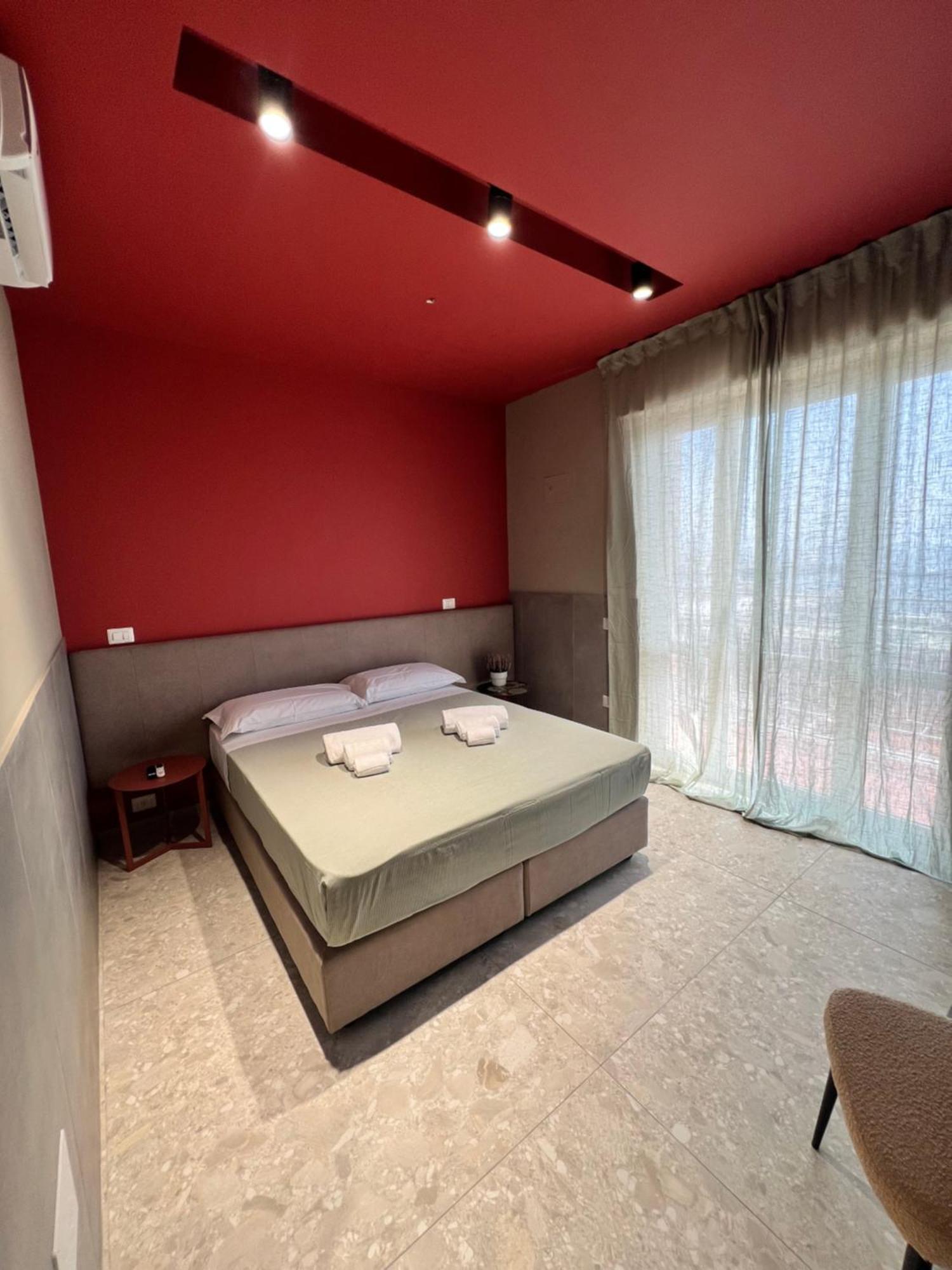 Mia Suites Porto Naples Exterior photo